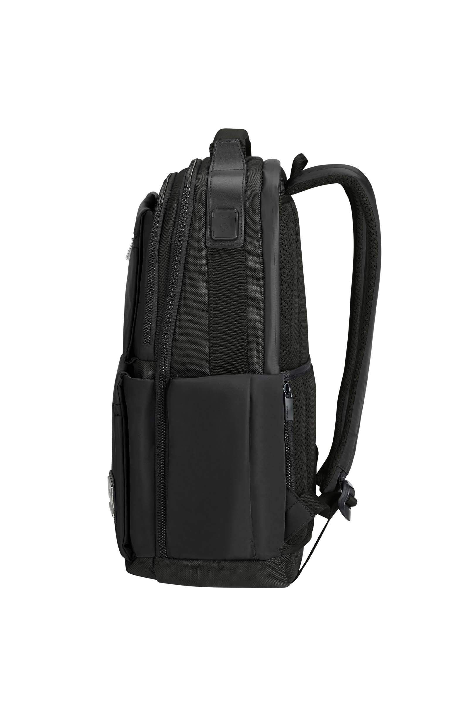 Dual outlet laptop backpack
