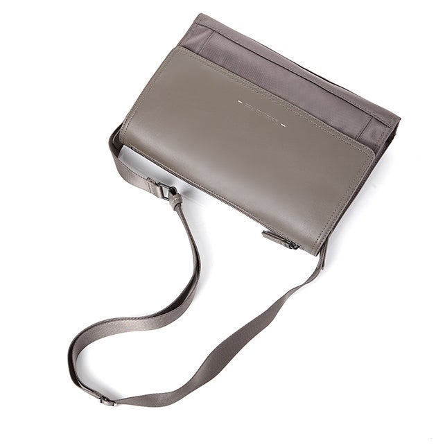 CARMONT MESSENGER BAG